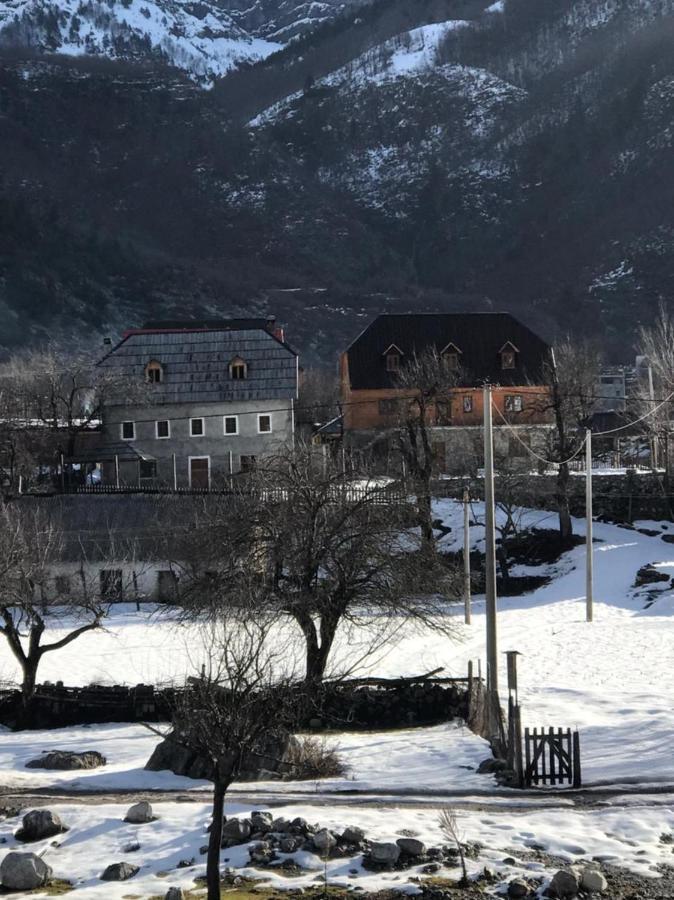 Bujtina Leke Gerla Hotel Theth Exterior foto