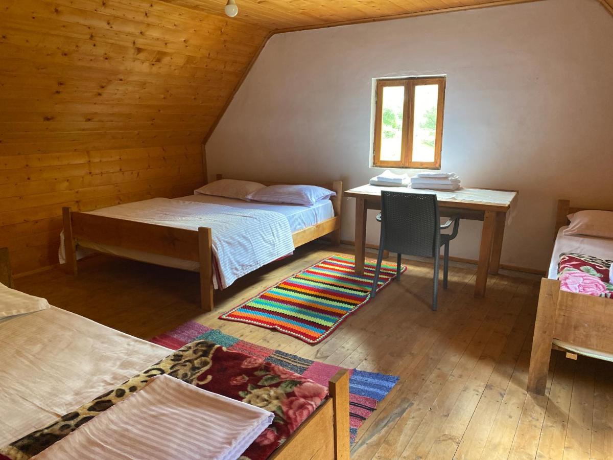 Bujtina Leke Gerla Hotel Theth Exterior foto