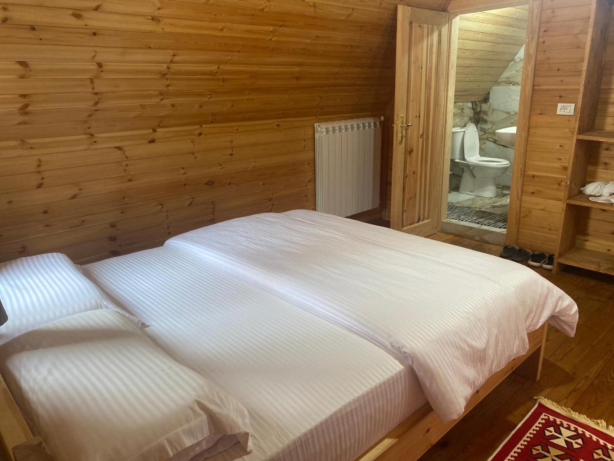 Bujtina Leke Gerla Hotel Theth Exterior foto