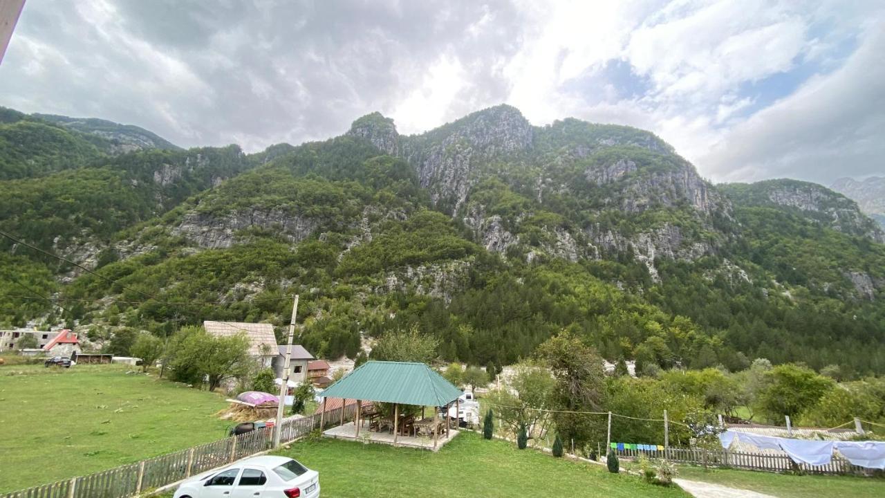 Bujtina Leke Gerla Hotel Theth Exterior foto